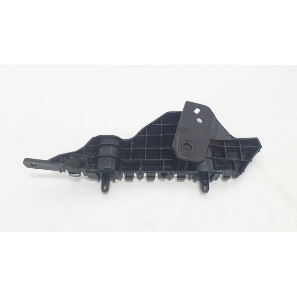 Guia Parachoque Dianteiro Direito Chevrolet Tracker 1.4t 17