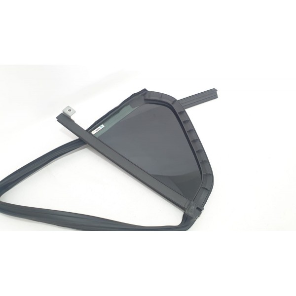 Vidro Fixo Porta Traseira Direita Chevrolet Tracker 1.4t 17