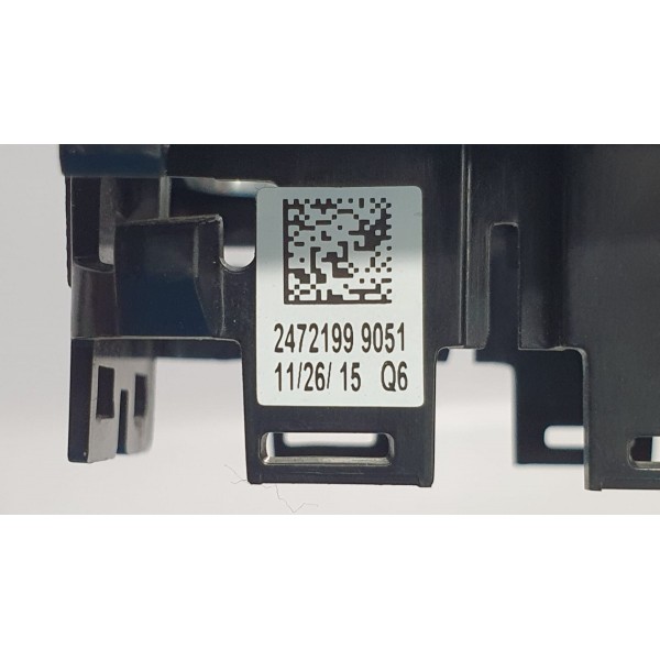 Moldura Botão Vidro Elétrico Tras Dir Mercedes Benz C200 16