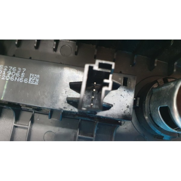 Acabamento Painel Com Entradas Usb/aux/12v Tracker 1.4t 2017