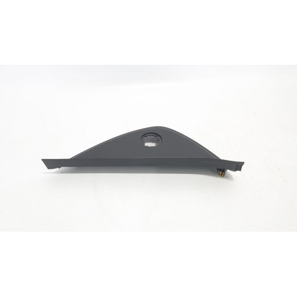 Acabamento Painel L/direito Gm Chevrolet Tracker 1.4t 2017