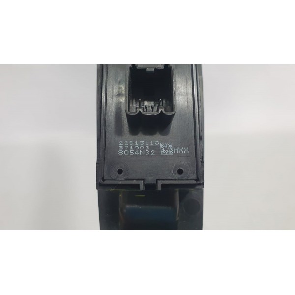 Botão Vidro Elétrico Tras Esq Gm Chevrolet Tracker 1.4t 2017