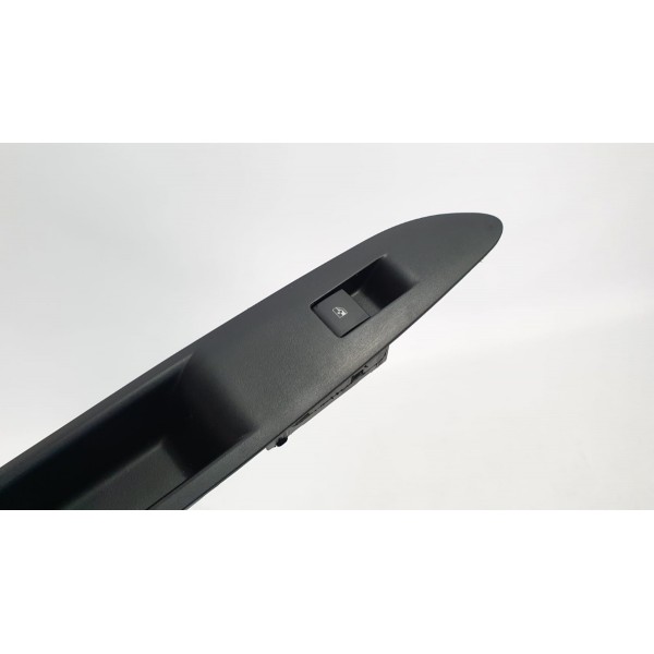 Botão Vidro Elétrico Tras Dir Gm Chevrolet Tracker 1.4t 2017