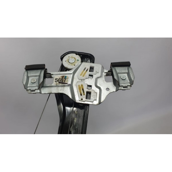 Máquina Vidro Dianteira Esquerda Chevrolet Tracker 1.4t 2017