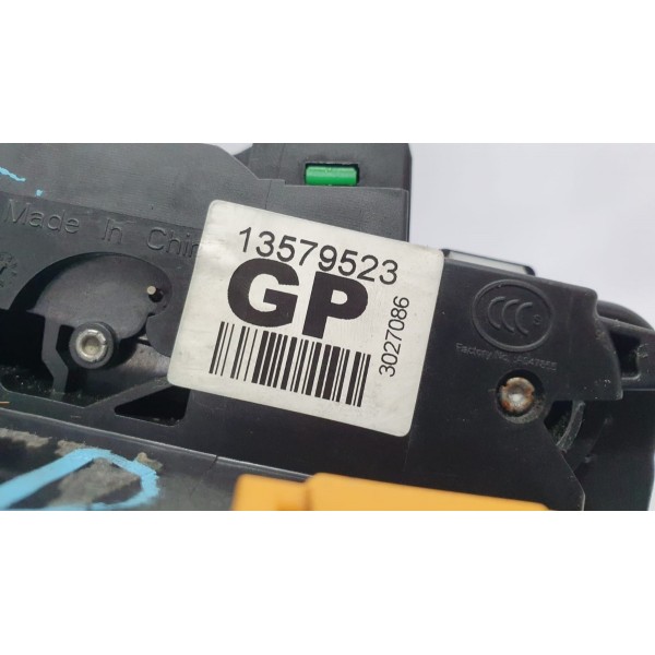 Fechadura Porta Dianteira Direita Chevrolet Tracker 1.4t 17