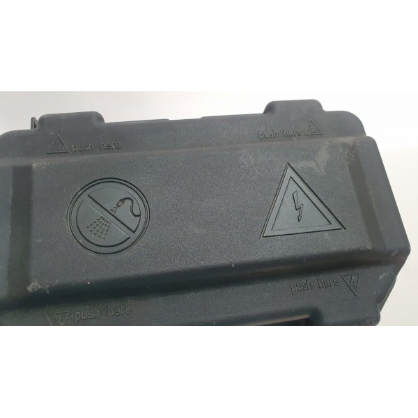 Tampa Caixa De Fusíveis Bmw 320i F30 2015 Cód 61149224872