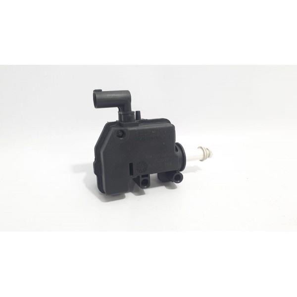 Trava Tampa Portinhola Bmw 320i F30 2015 Cód 7270792