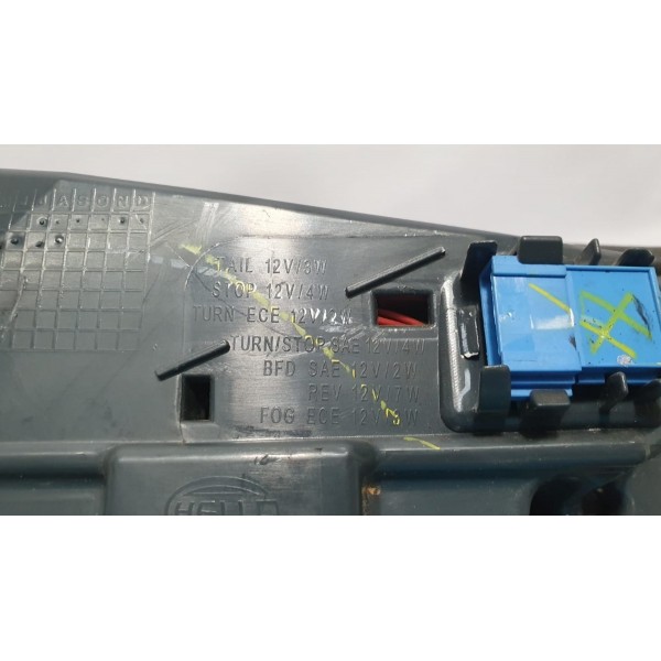 Lanterna Tampa Traseira Direita Bmw X5 Xdrive50i 2015 Direito Vermelho