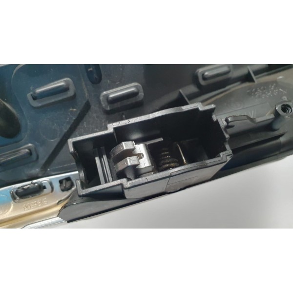 Acabamento C/maçaneta Interna Direito Bmw X5 Xdrive50i 2015 - Dianteira/traseira