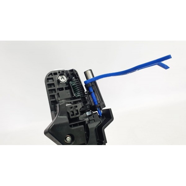 Maçaneta Traseira Esquerda Toyota Prius Hybrid 1.8 2018 - Preto