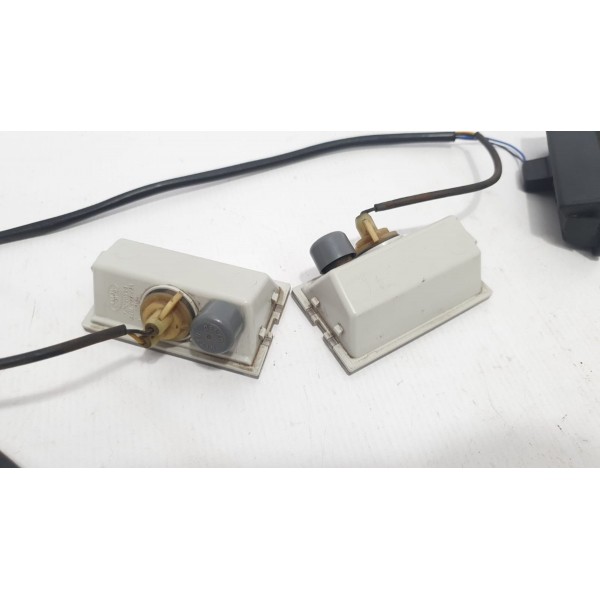 Botão Abertura Porta-malas Luzes Placa  Freelander Ii 2.0 14
