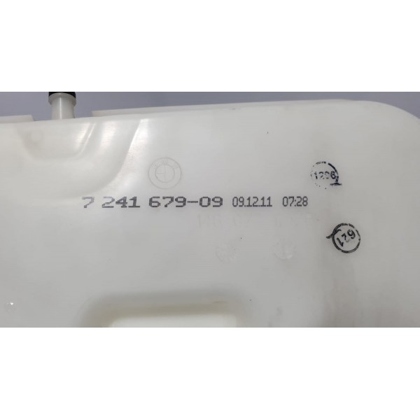 Reservatório Água Para-brisa Bmw 320i F30 2015 Cód 724167909