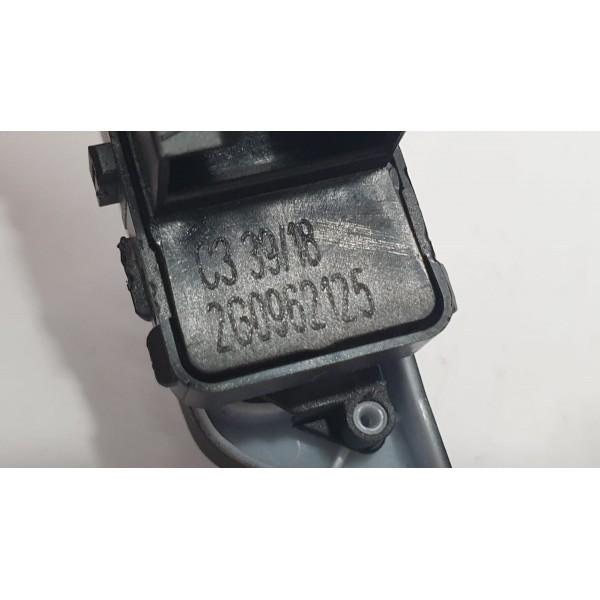 Botão Trava/destrava L/esquerdo Vw Polo Highline 2020