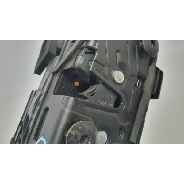 Fechadura Porta Traseira Direita Vw Polo Highline 2020