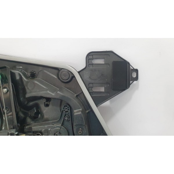 Máquina De Vidro Dianteira Direita Mercedes Benz C180 2017