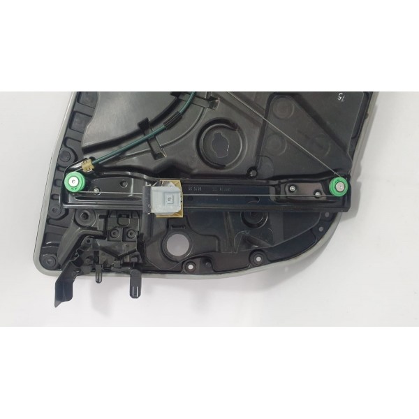 Máquina De Vidro Dianteira Direita Mercedes Benz C180 2017