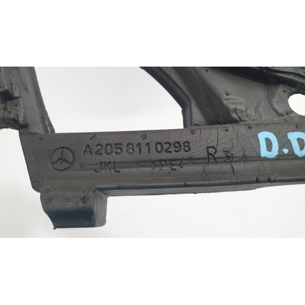 Vedação Retrovisor Dianteiro Direito Mercedes Benz C180 2017