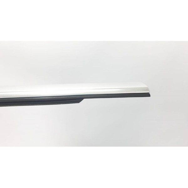 Friso Cromado Pestana Porta Diant Direita Mercedes C180 2017