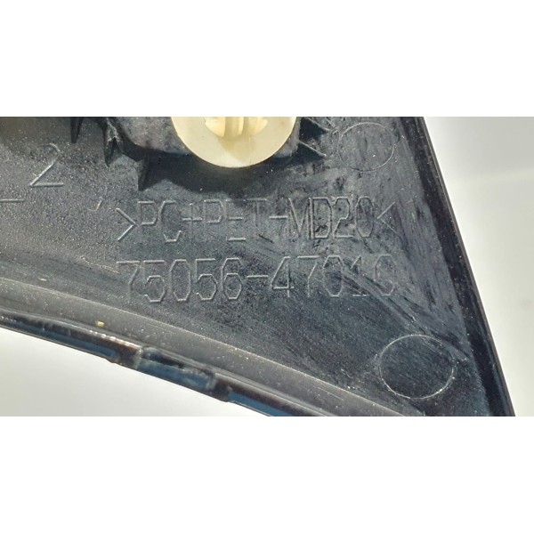 Aplique Lateral Traseiro Esq. Toyota Prius Hybrid 1.8 2018