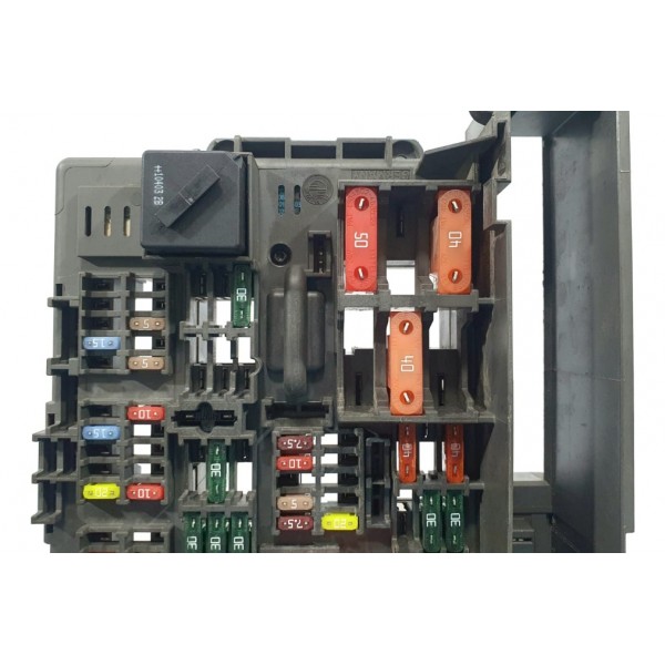 Caixa De Fusíveis Bmw 118i 2010