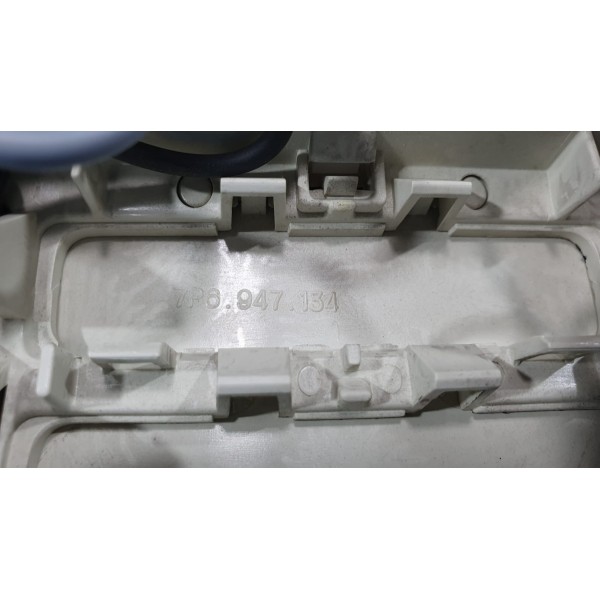 Luz De Cortesia Console Central Vw Touareg V6 3.6 2011