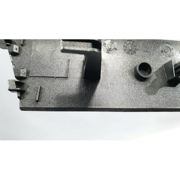 Acabamento Friso Metálico Porta L/dir Vw Touareg V6 3.6 2011