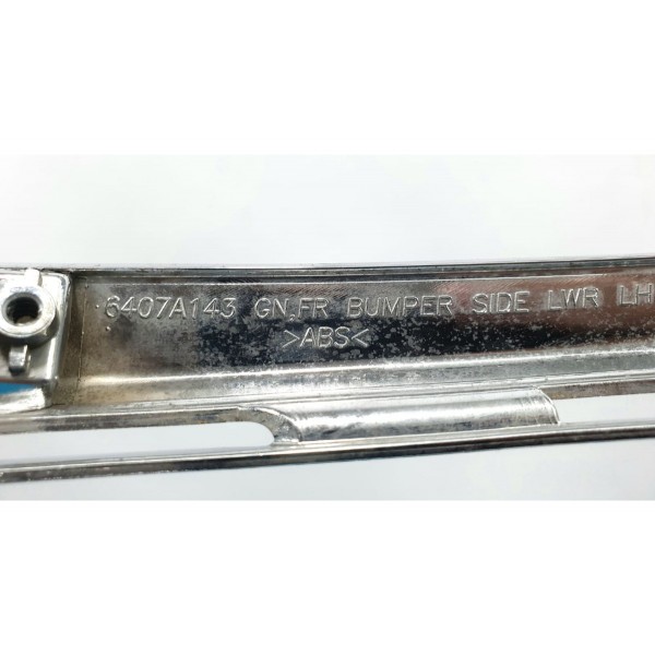 Moldura Acabamento Farol Milha Esq Mitsubishi Outlander 2016