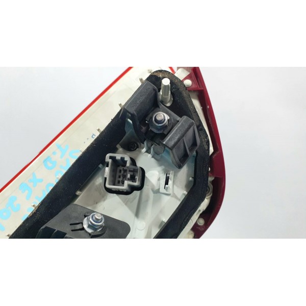 Lanterna Da Tampa Traseira Direita Jaguar Xe 2.0 2016 Direito