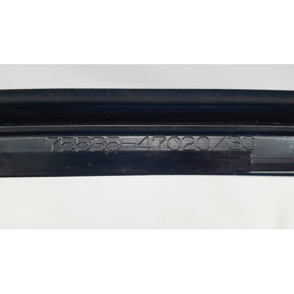 Pingadeira Moldura Para-brisa Dir Toyota Prius Hybrid 2018