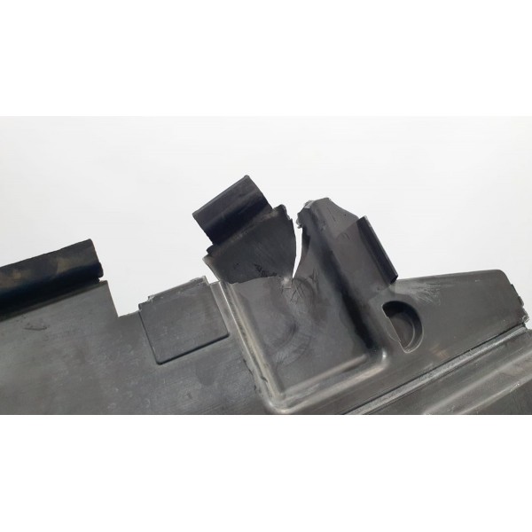 Proteção Lateral Radiador Esq Audi Q8 3.0 Hybrid 2020 C/ Det