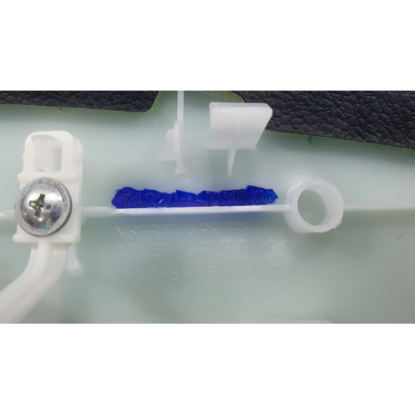 Apoio De Braço Dianteiro Esq. Toyota Prius Hybrid 1.8 2018 Preto