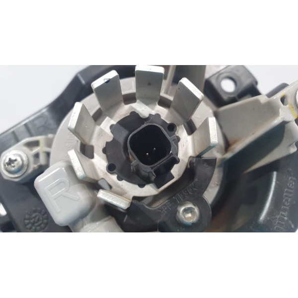 Farol De Neblina Dianteiro Dir Toyota Corolla Cross Xrx 2023