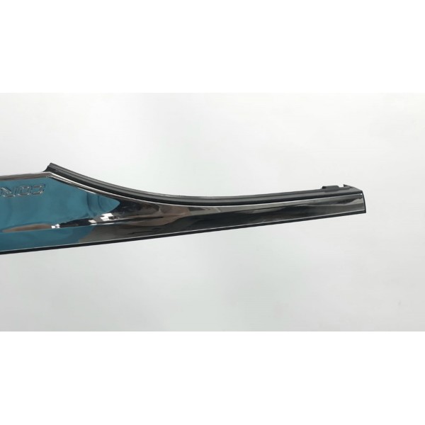 Friso Cromado Tras. Esq Toyota Corolla Cross Xrx Hybrid 2023