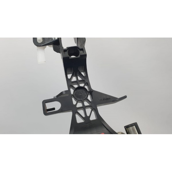 Suporte Da Maçaneta Diant Esq Corolla Cross Xrx Hybrid 2023 Dianteira