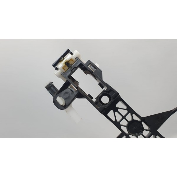 Suporte Da Maçaneta Diant Esq Corolla Cross Xrx Hybrid 2023 Dianteira