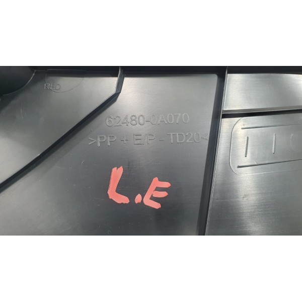 Acabamento Vidro Fixo Traseiro Esquerdo Corolla Cross Xrx 23