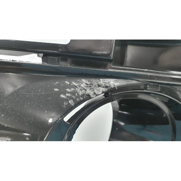 Moldura Farol Milha Dir Ford Fusion Titanium 2015 C/ Detalhe - Preto