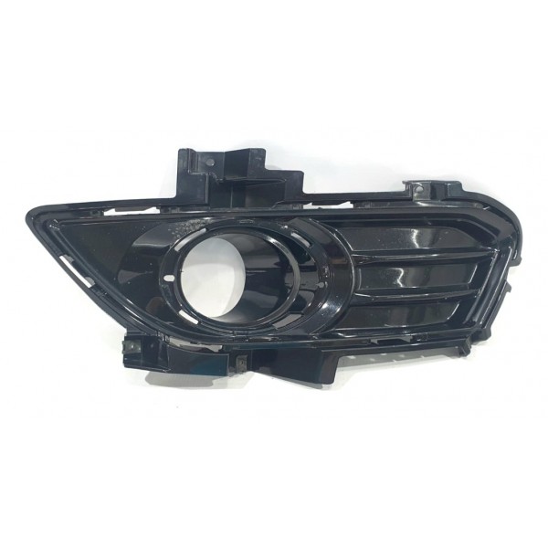 Moldura Farol Milha Dir Ford Fusion Titanium 2015 C/ Detalhe - Preto