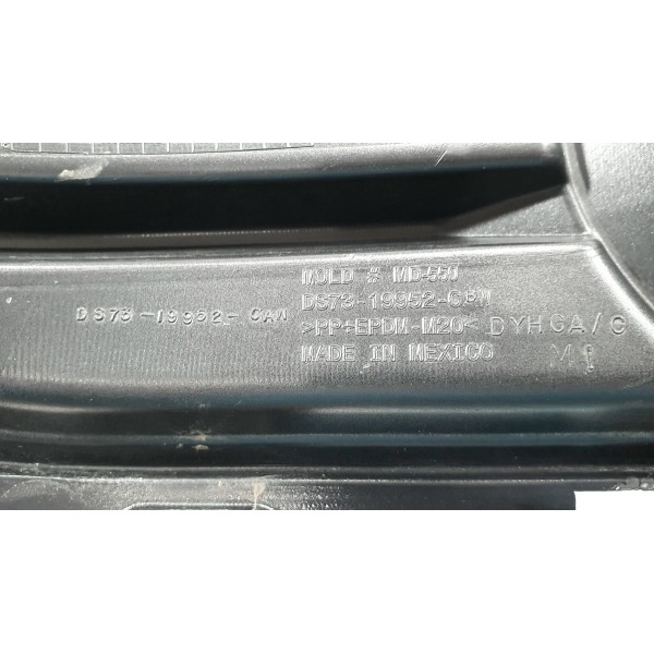 Moldura Farol De Milha Ld Esquerdo Ford Fusion Titanium 2015 Preto