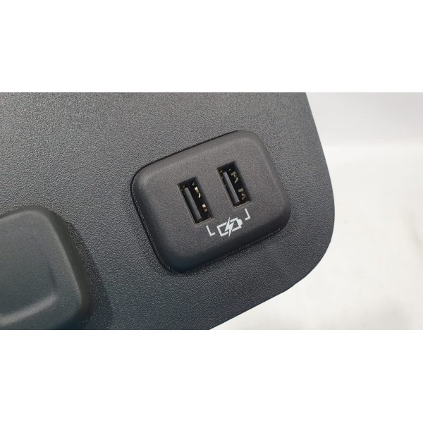 Acabamento Carregador Usb 12v  Equinox Premier Turbo 2022