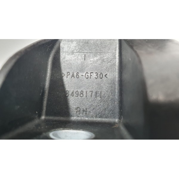 Suporte Calço Coxim Radiador Direito Equinox Premier  2022