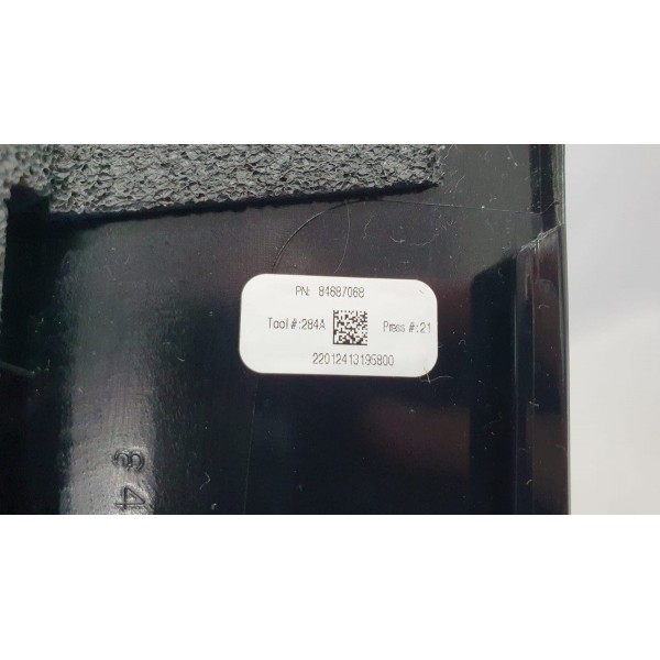 Aplique Coluna Porta Tras Dir Gm Equinox Premier 1.5 2022 Preto