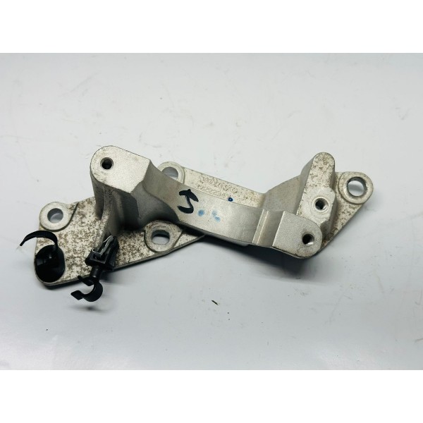 Suporte Bomba Volvo Xc90 2.0 T8 Hybrid 2022 Cód. 32222347