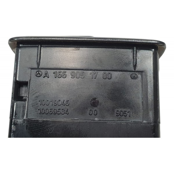 Botão Do Reboque Mercedes Ml 350 2015 A1669051700