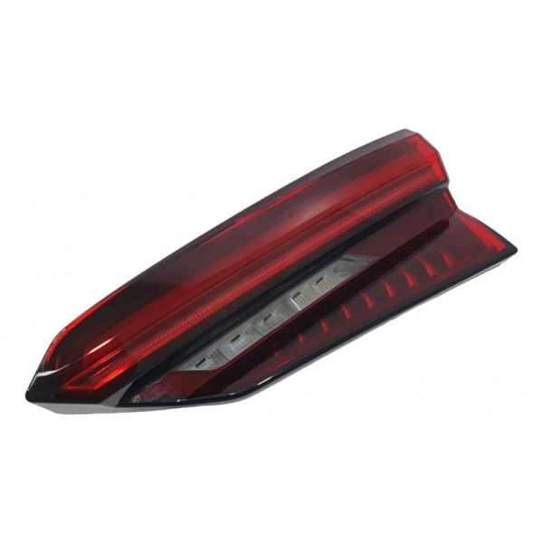 Lanterna Tampa Lado Direito Audi A5 2019 8w6945094e Direito Vermelho