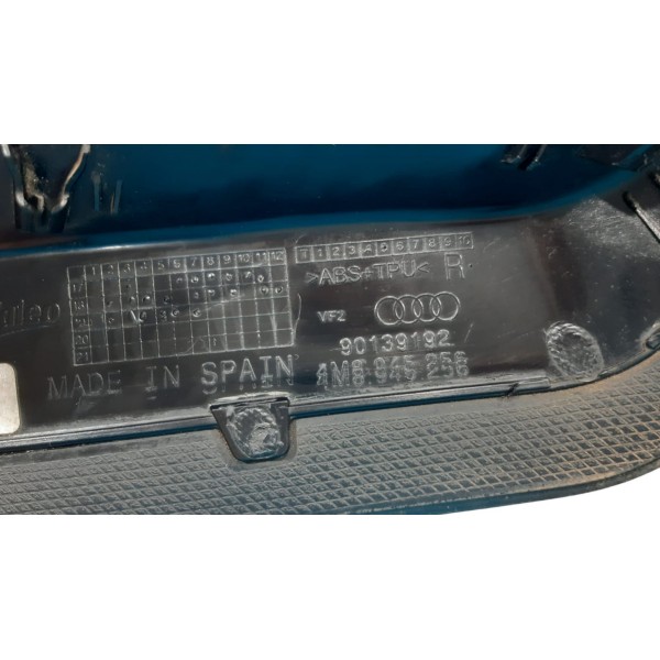 Acabamento Lanterna Traseira Direita Audi Q8 3.0 Hybrid 2020 Preto Direito