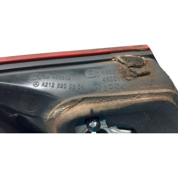 Lanterna Tampa Lado Direito Mercedes E350 2011 Direito Vermelho