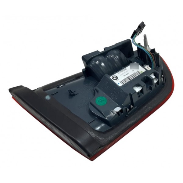 Lanterna Tampa Direita Bmw 120i 2016 7359020 Direito Vermelho