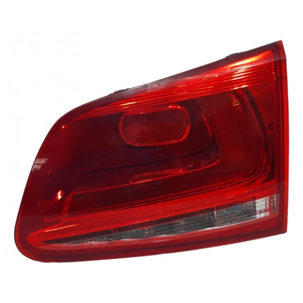 Lanterna Tampa Direita Touareg V8 2014  Direito Vermelho