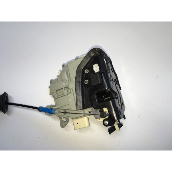 Fechadura De Porta Audi Q3 2015 Dianteira Direita 8j1837016c